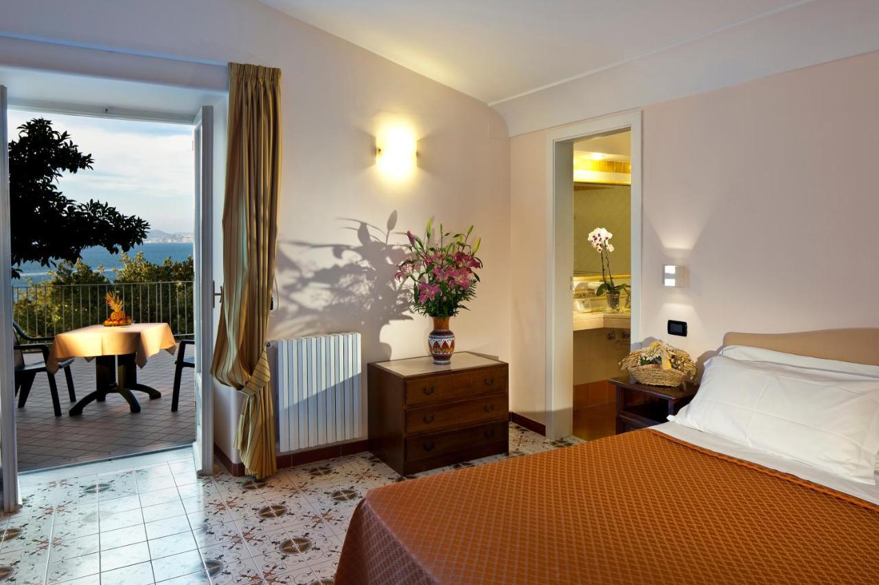 Le Querce Resort Sea Thermae & Spa Ischia Buitenkant foto